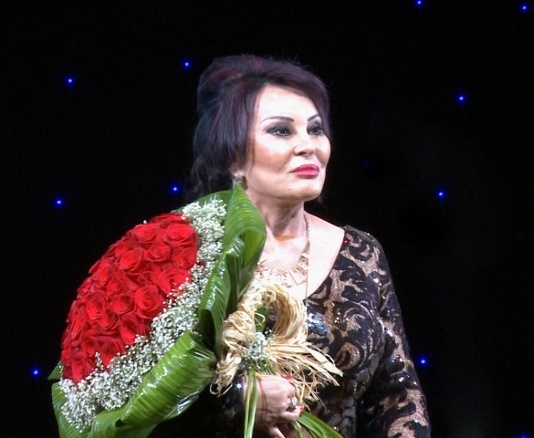 Azərbaycan qadınının <span style="color:red;">YENİ OBRAZI 