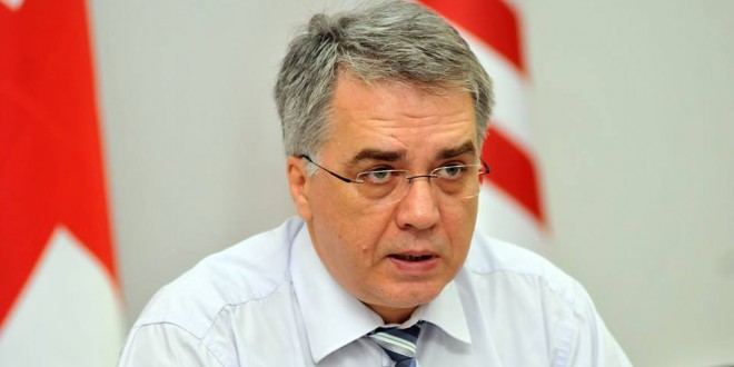 Gürcüstanın səhiyyyə naziri istefaya gedir
