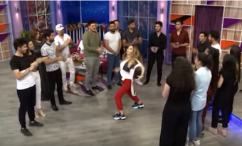 Əməkdar artist rep oynadı -<span style="color:red;"> VİDEO 