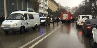Yanğınsöndürən maşınlara yol verməyən sürücülərin NƏZƏRİNƏ!
