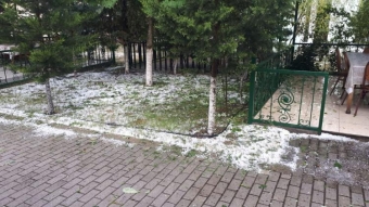Azərbaycanın bu rayonuna dolu yağdı
