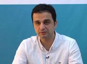 Kompüter insanı əlil edir?