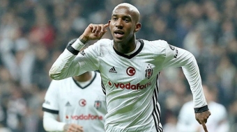 <b>Məşhur futbolçu klub aldı, <span style="color:red;">anasını prezident qoydu  </b>