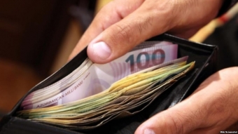 <b>Bu gündən minimum əmək haqqı artır - <span style="color:red;">180 manat </b>