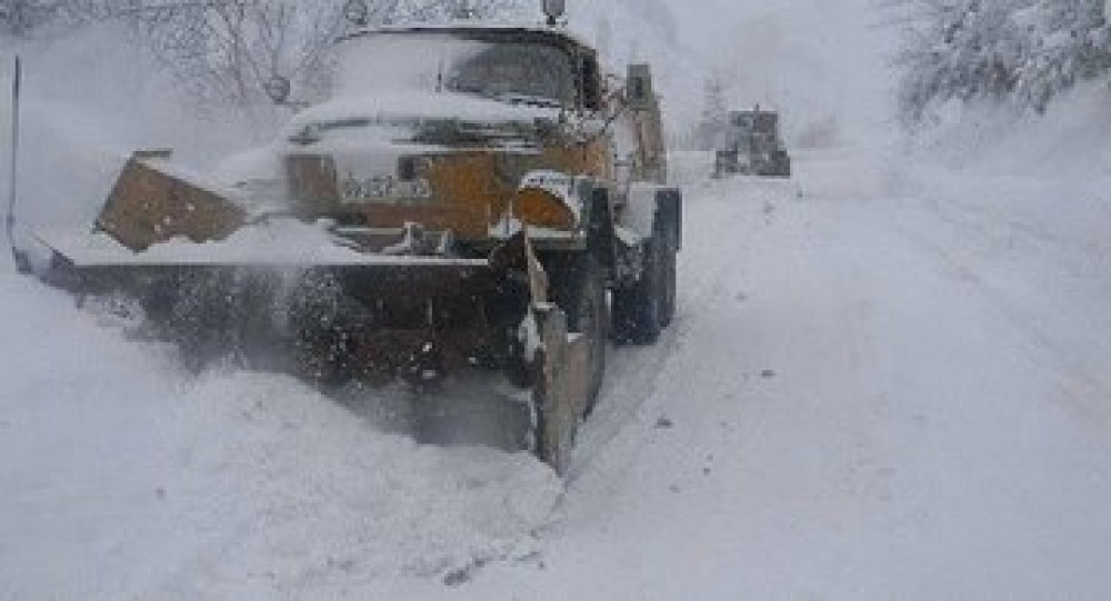 Gürcüstandan Rusiyaya gedən yeganə avtomobil yolu bağlandı