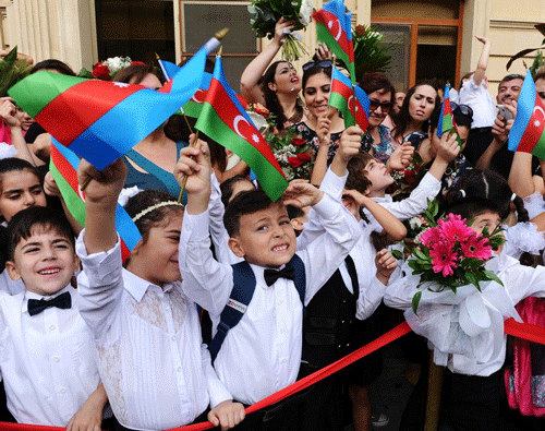 <b>8 yaşdan yuxarı olan uşaqların məktəbə qəbulu necə aparılacaq? - <span style="color:red;">RƏSMİ CAVAB </b>