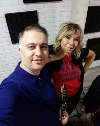 Brilliant Dadaşovanın üzü müzakirə edildi: şişkinliyin səbəbi