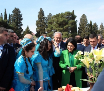 Gürcüstan Prezidenti azərbaycanlıların Novruz şənliklərinə qatıldı - FOTO
