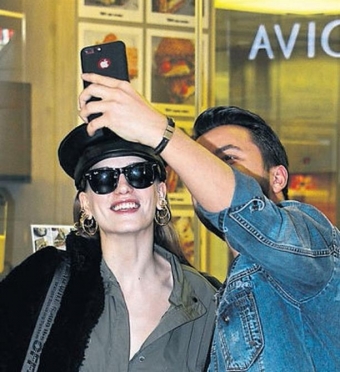 Serenayın 10 minlik çəkməsi - FOTO