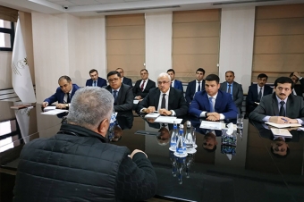 <b>"Diqlas"ın sahibkarları ilə hökumət nümayəndələri arasında görüş başladı</b>