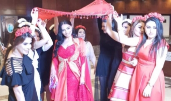 Anar Mədətovun 2-ci xanımı xınayaxdısından FOTOLAR PAYLAŞDI 