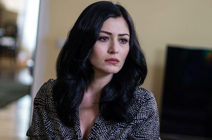 Hicabı təhqir edən aktrisa yenidən hakim qarşısında