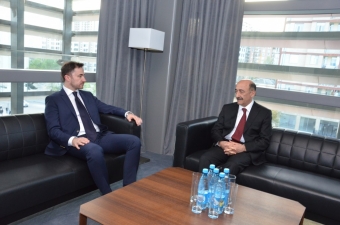 Əbülfəs Qarayev Monteneqronun mədəniyyət naziri ilə görüşüb