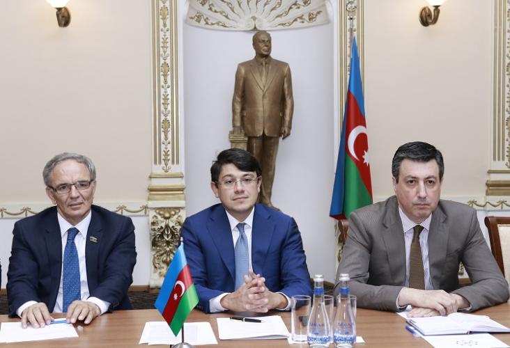 Fuad Muradov Gürcüstan-Azərbaycan parlamentlərarası dostluq qrupunun üzvləri ilə görüşüb