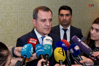 <b><span style="color:red;">Nazir : "Məktəblərdə dinin tədrisi nəzərdə tutulmayıb"</b>