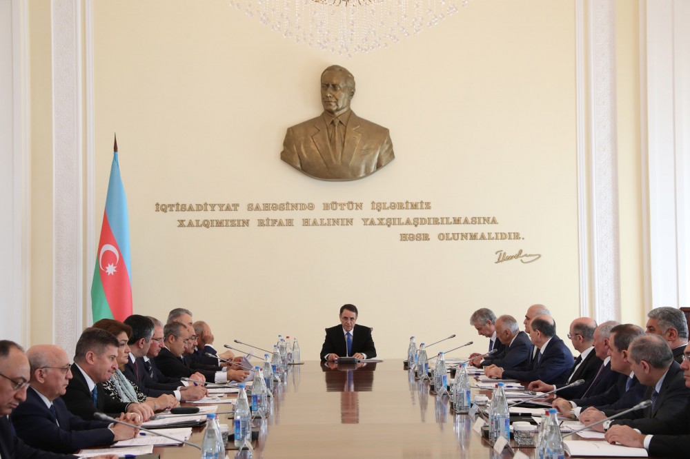 Nazirlər Kabinetinin iclası keçirildi