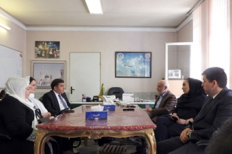 Azərbaycanın İrandakı səfirliyi Heydər Əliyevin anadan olmasının 96 illiyi ilə əlaqədar xeyriyyə aksiyası keçirib