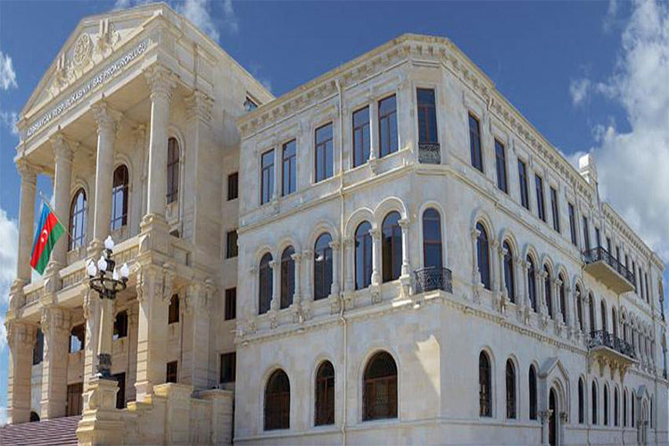 <b>Baş Prokurorluq Oqtay Güləliyevə xəbərdarlıq etdi</b>