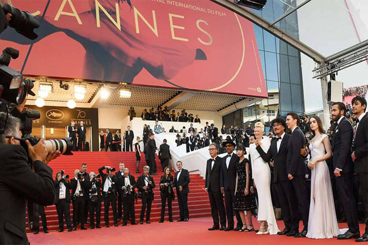 [b]72-ci Kann kinofestivalı öz işinə başlayıb[/b]