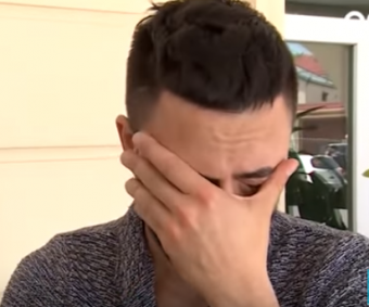 <b>Valideynini itirən müğənnimiz <span style="color:red;">AĞLADI : "Gün görməyən..." - <span style="color:red;">VİDEO</b> 