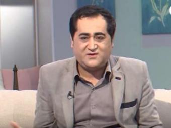 <b><span style="color:red;">"Onu qucağıma aldım, divana atdım, ürəyi getdi"  -  Elgiz danışdı</b>