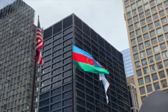 ABŞ-ın İllinoys ştatında Azərbaycan günü - Meydanda bayrağımız qaldırıldı