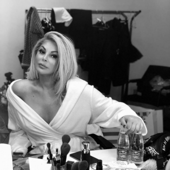 Aygündən diqqətçəkən <span style="color:red;">POZLAR  - <span style="color:red;">FOTO 