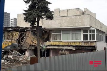 Moskvadakı məşhur "Bakı" kinoteatrı sökülüb - FOTO