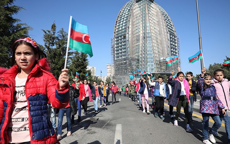 Heydər Əliyev Fondu uşaq evləri və internat məktəbləri üçün tədbir keçirdi