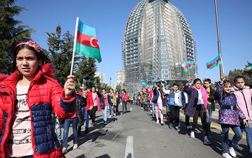 Heydər Əliyev Fondu uşaq evləri və internat məktəbləri üçün tədbir keçirdi