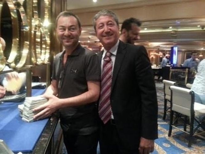 Məşhur müğənni kazinoda 120 min dollar uduzdu