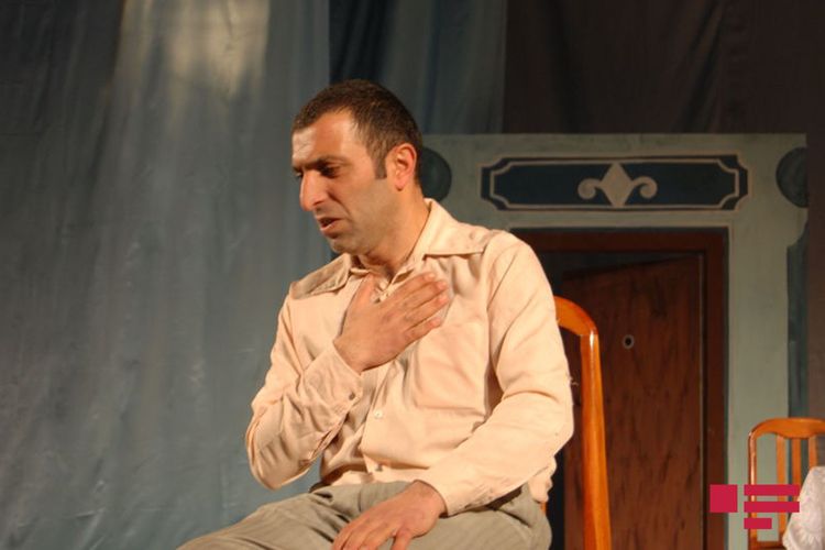 Qaraciyər köçürmə əməliyyatı olunan aktyor yenidən səhnədə - FOTO