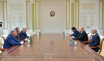 İlham Əliyev Rusiya Federasiya Şurasının nümayəndə heyətini qəbul edib - YENİLƏNİB