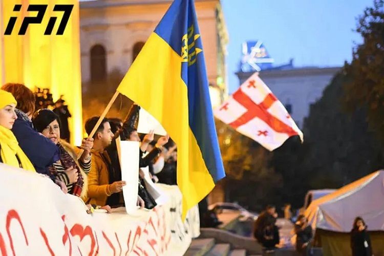 Tbilisidə parlament binası qarşısında aksiya bərpa edilib