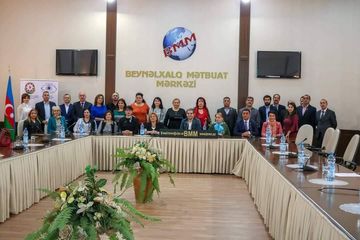 “Qırmızı nitq” sənədli filmi təqdim edildi - FOTOLENT