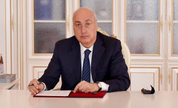 İlham Əliyev Zakir Fərəcovu ordenlə təltif etdi