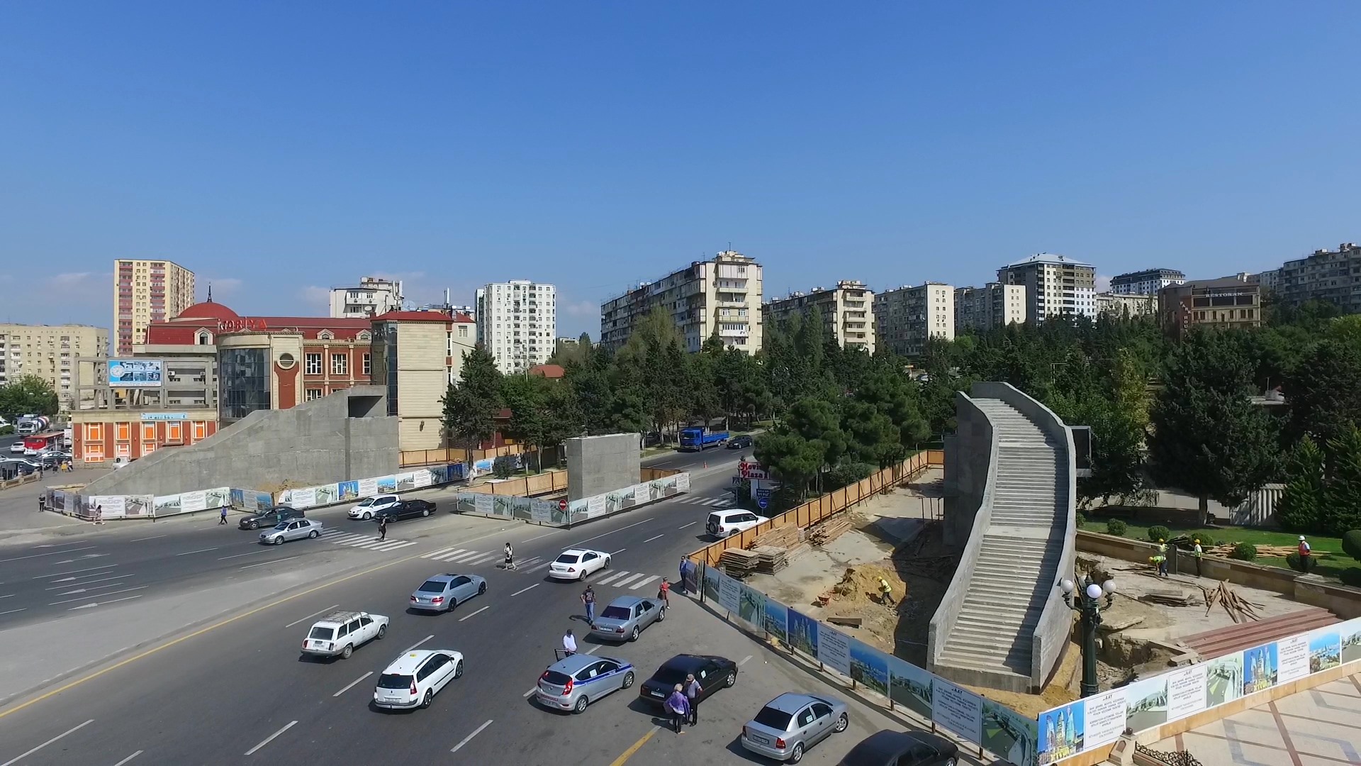 Piyada keçidləri ölüm hallarını artırır? - <span style="color:red;">Dövlət qurumlarından iki FƏRQLİ RƏY  
