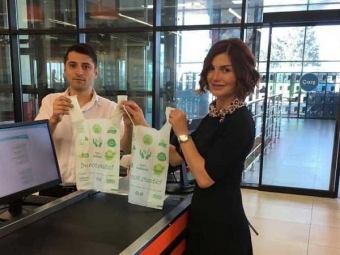 Bakıda bu market qarğıdalıdan hazırlanan paket verir – Foto