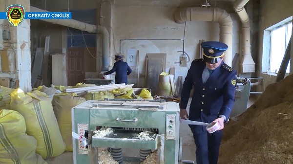 Azərbaycanda borclu vergi ödəyicilərinin əmlakı siyahıya alındı 