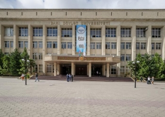 Bu universitetin əməkdaşlarının əmək haqları artırıldı