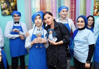 Mehriban Əliyeva Autizm sindromlu uşaqlar üçün reabilitasiya Mərkəzində olub