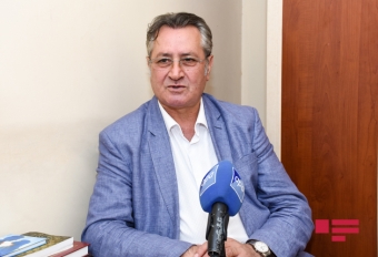 Elçin Hüseynbəyli: "Anarı, Sabir Rüstəmxanlını geniş oxucu kütləsi tanımır" - <span style="color:red;">MÜSAHİBƏ 