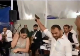 Damlanın oxuduğu toyda atəş açıldı - <span style="color:red;">VİDEO 