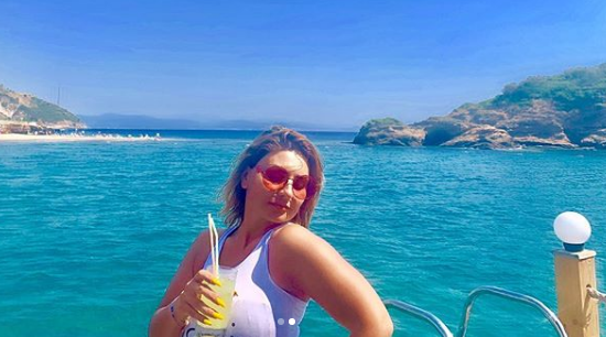 Şəbnəm istirahət zamanı pozlar verdi -<span style="color:red;"> FOTOLAR 