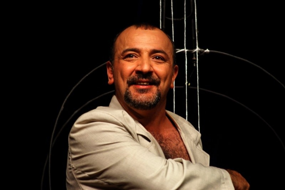 Şövqü Hüseynov tək “Kontrabas”da