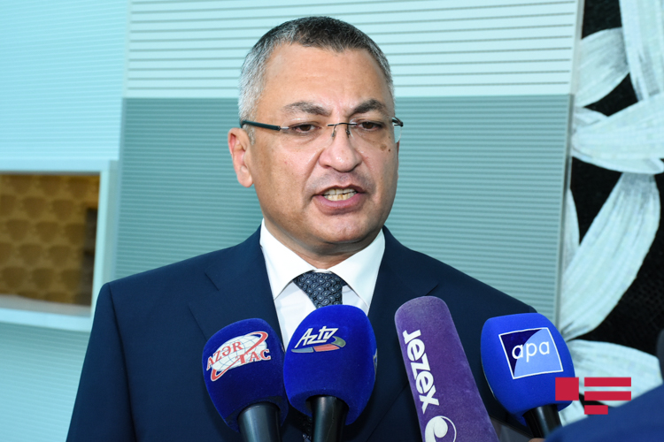 Rövşən Rzayev: "Bu təxribatlara ad verilməlidir”