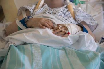 ABŞ-da koronavirus bir sutkada 1500-dən çox adamı öldürdü