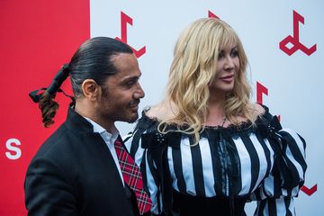 Məhşur müğənninin azərbaycanlı əri: "Ona brilyantlar bağışlayırlar"