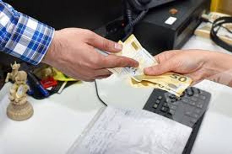 Azərbaycanda sosial yardım alan ailələrin sayı 14 faiz artıb - RƏSMİ