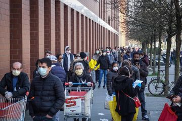Dünyada koronavirusa yoluxanların sayı 2,1 milyonu, Avropada 1 milyonu keçdi